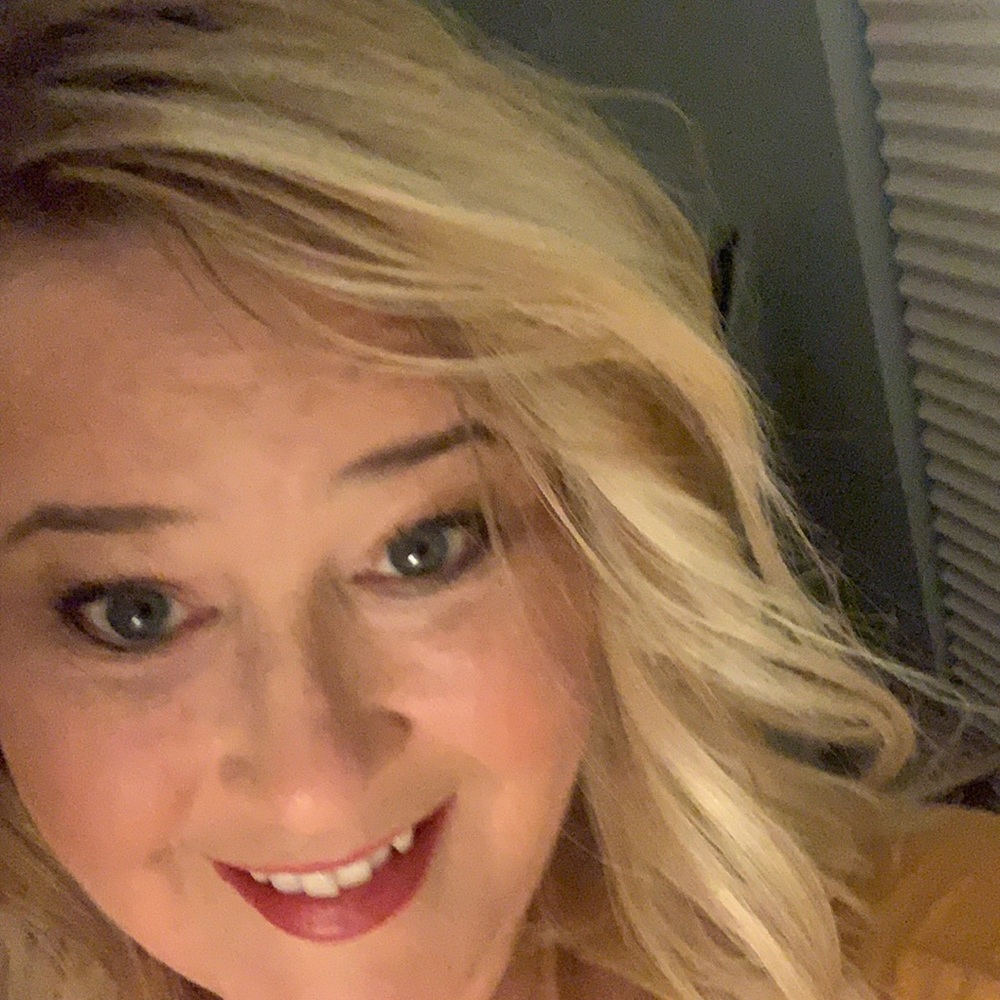 Meet your Posher, Kimberly